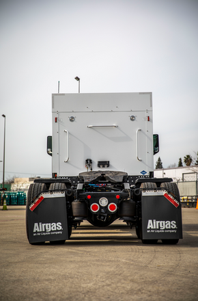 Airgas CGN Truck View from Behind